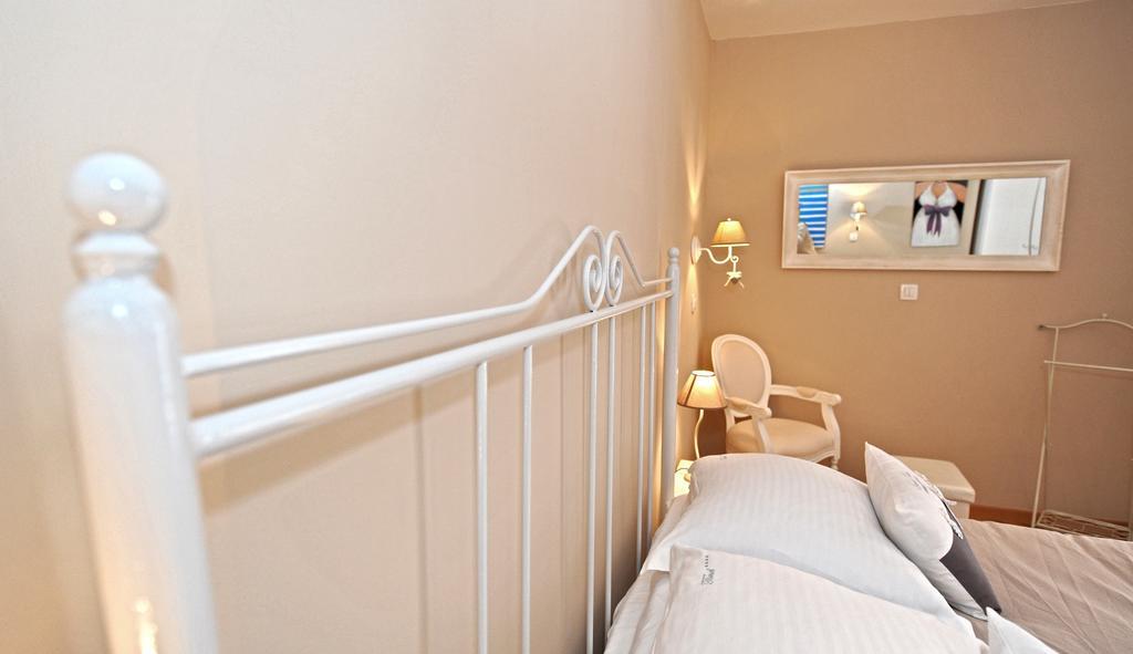 Tinel Rooms Old City Center Zadar Phòng bức ảnh